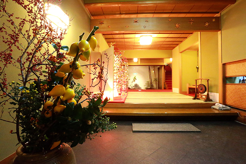 割烹 萬鱗