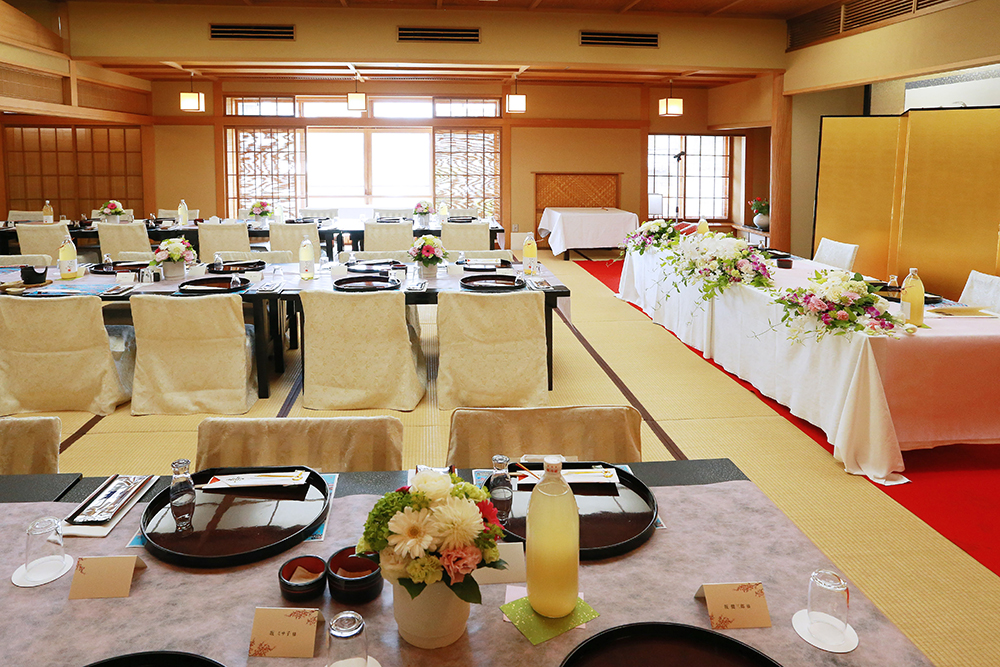 （結婚式大部屋）