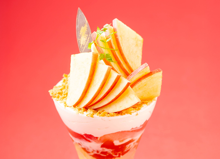 【季節のおすすめ】青森りんごのパフェ【期間限定】
